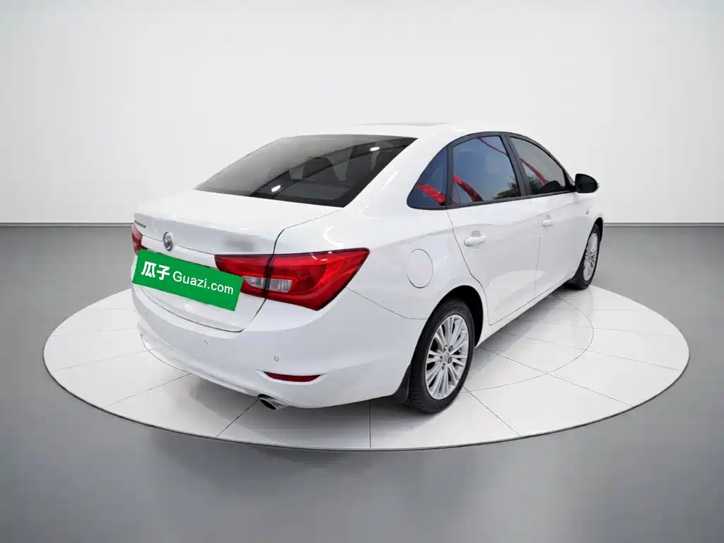 Buick Excelle — миниатюра 4