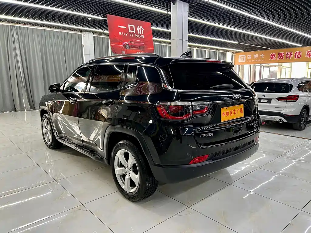Jeep Compass — миниатюра 4