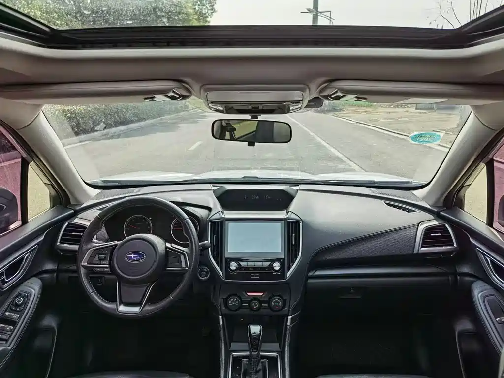 Subaru Forester 2019 2.0i Luxury