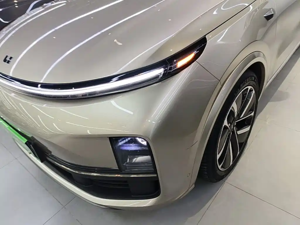 Li Auto Li L8 — миниатюра 24