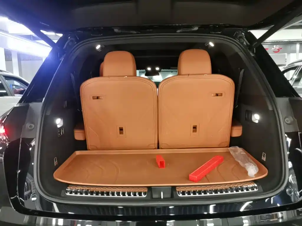 Li Auto Li L8 — миниатюра 19