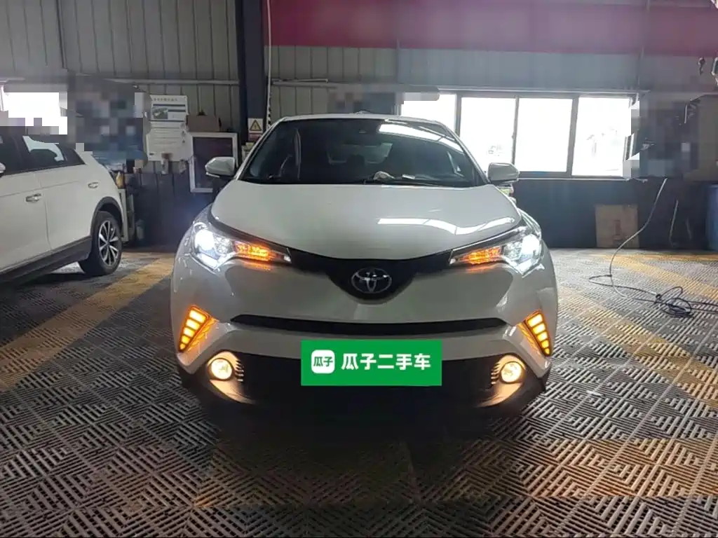 Toyota C-HR — миниатюра 3