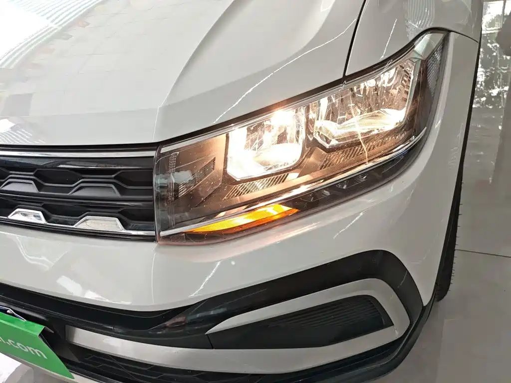 Volkswagen T-Cross — миниатюра 24