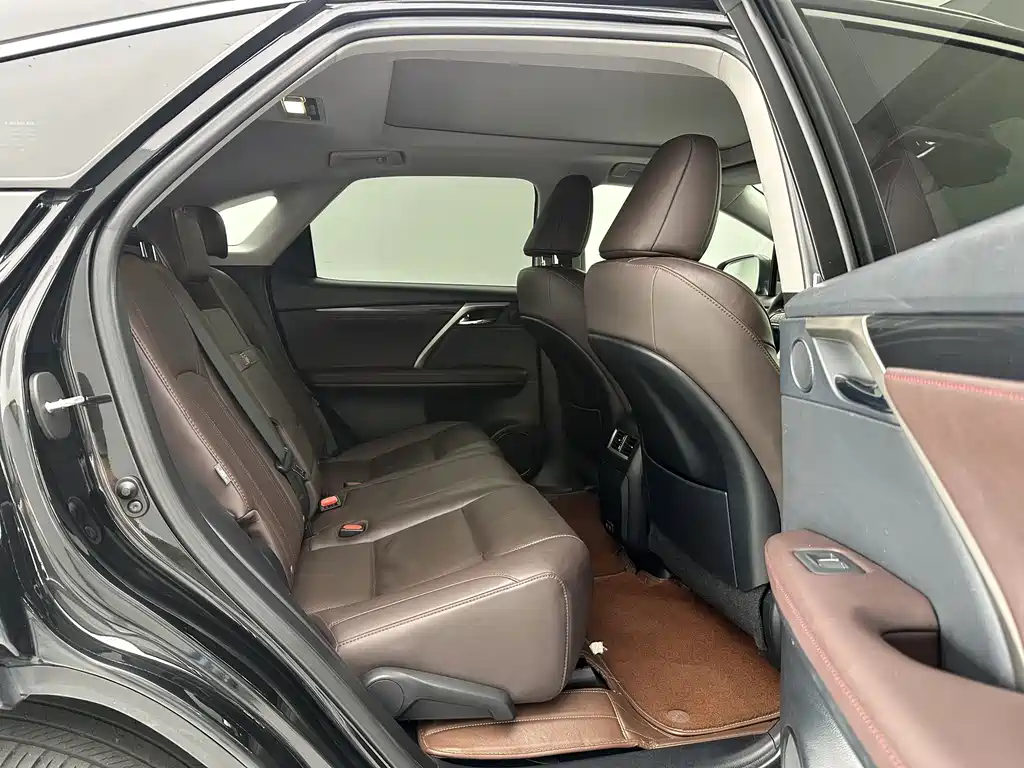 Lexus RX — миниатюра 12