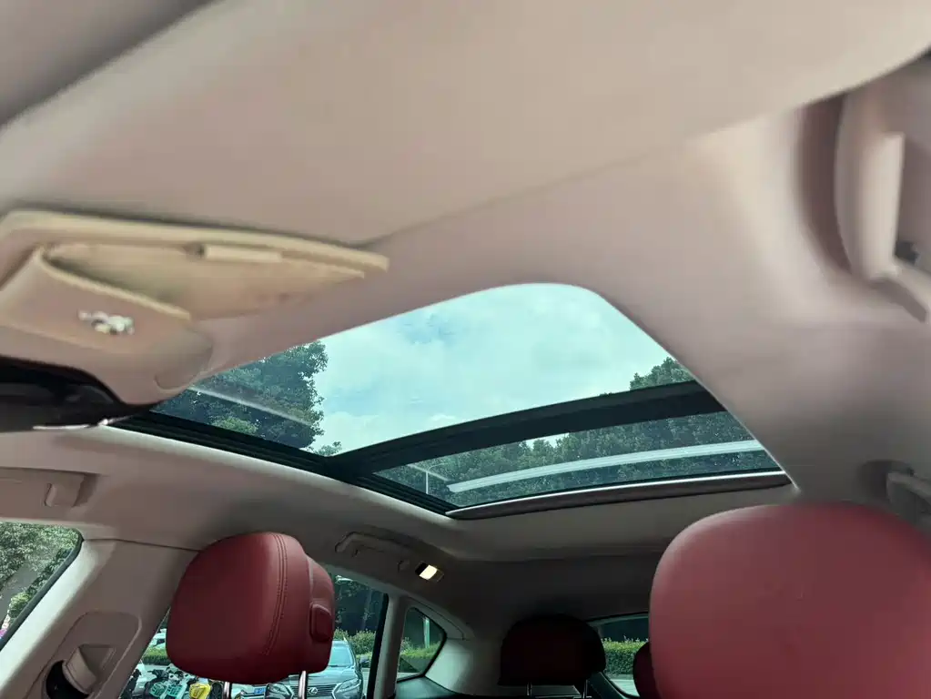 Maserati Levante — миниатюра 17