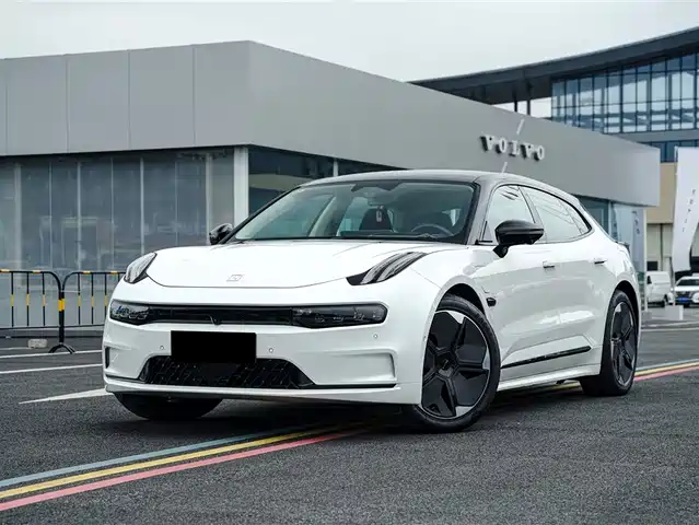 2022 Zeekr 001