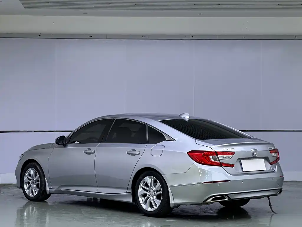 Honda Accord — миниатюра 4