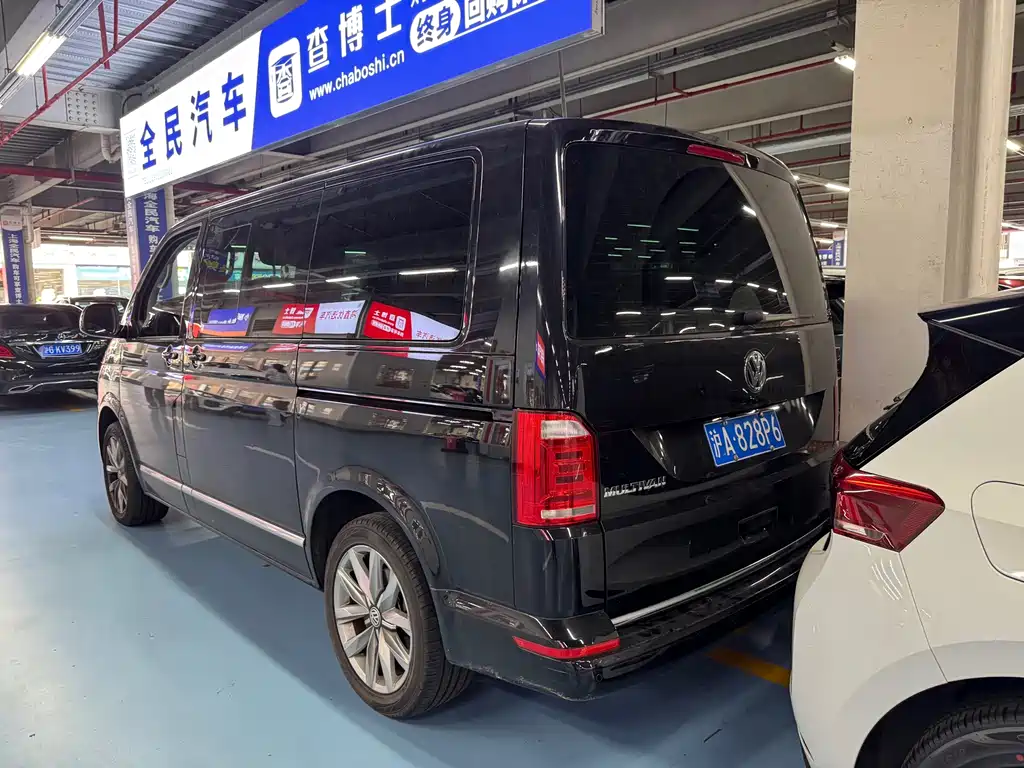 Volkswagen Multivan — миниатюра 11