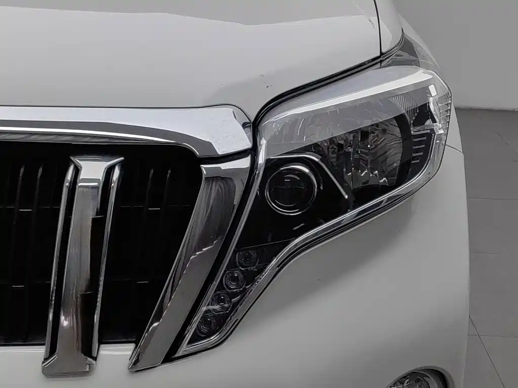Toyota Prado — миниатюра 7