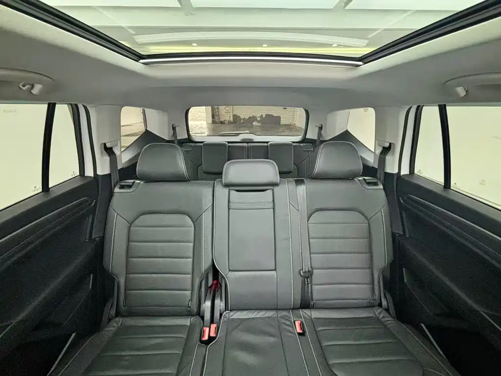 Volkswagen Teramont — миниатюра 17
