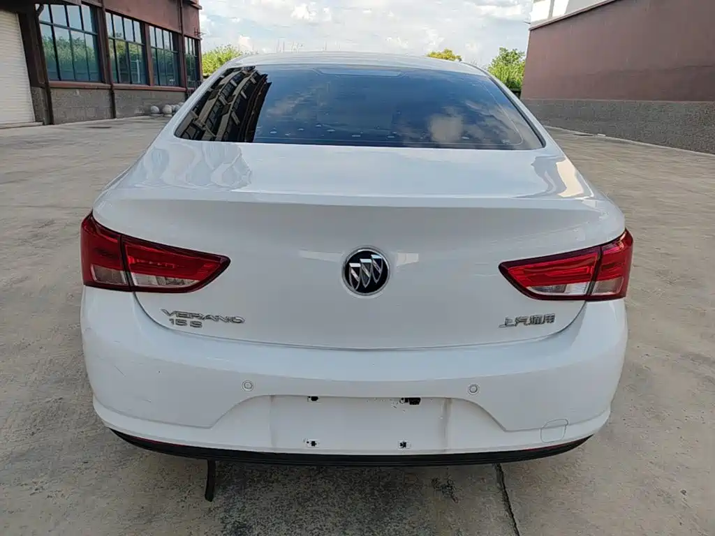 Buick Verano — миниатюра 6