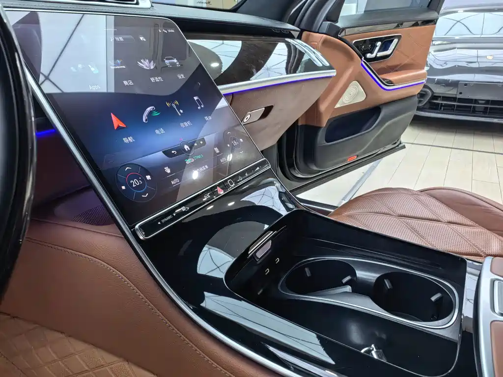Mercedes-Benz S-Class — миниатюра 9
