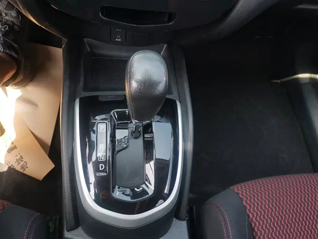 Nissan Qashqai — миниатюра 14