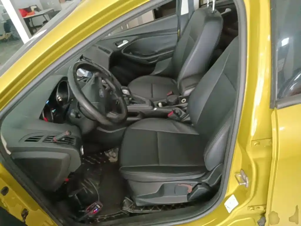 Ford Focus — миниатюра 15