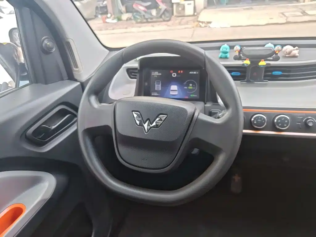 Wuling MINIEV — миниатюра 11