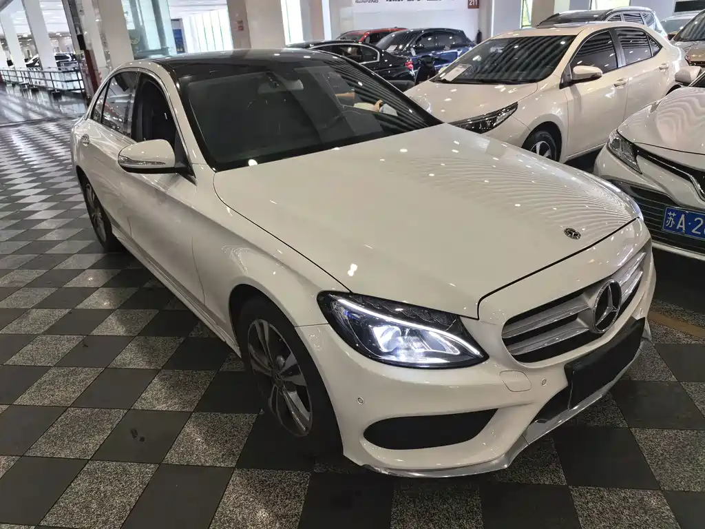 Mercedes-Benz C-Class — миниатюра 3