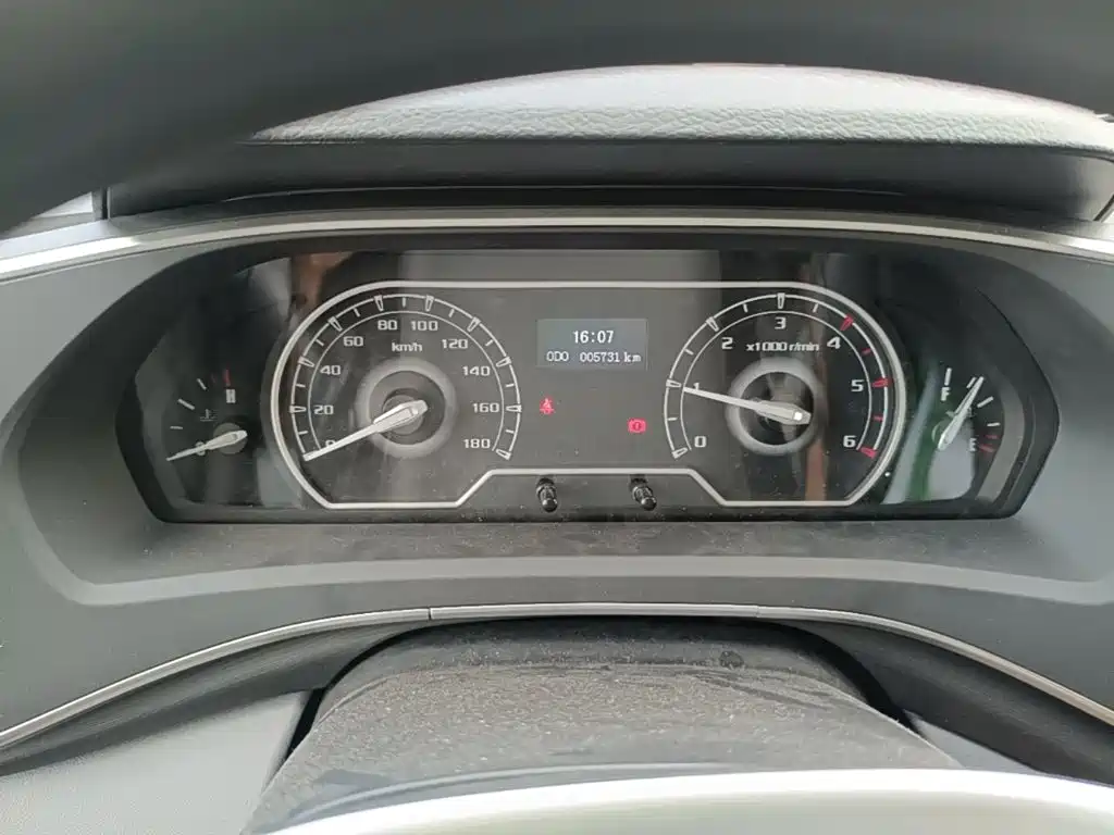 Maxus V80 — миниатюра 12