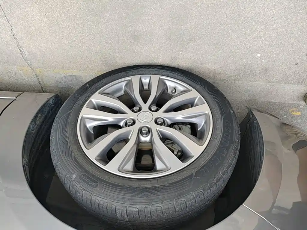 Buick Excelle — миниатюра 23
