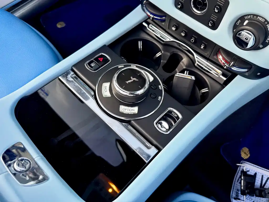 Rolls-Royce Dawn — миниатюра 16