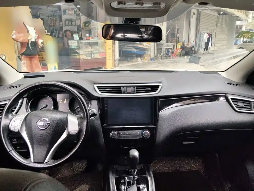 Nissan Qashqai — миниатюра 10