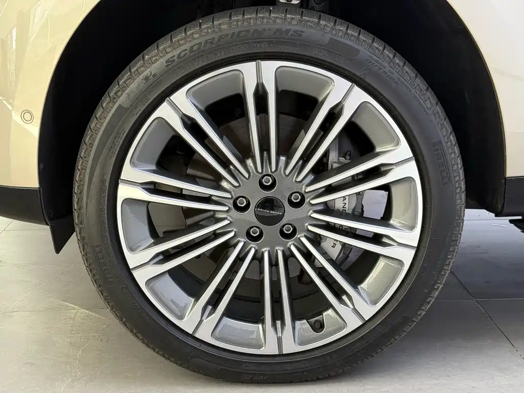 Land Rover Range Rover — миниатюра 7