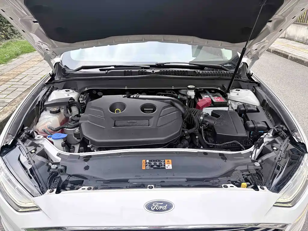Ford Mondeo — миниатюра 25