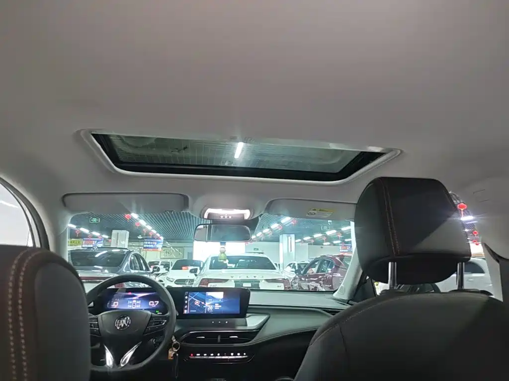 Buick Verano — миниатюра 18