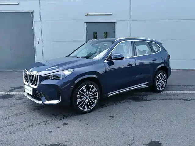 2025 BMW X1