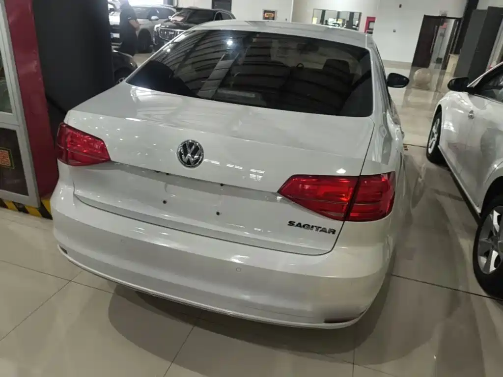Volkswagen Sagitar — миниатюра 7