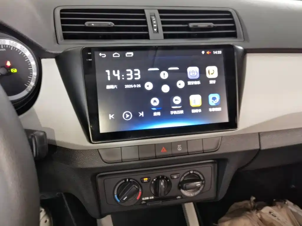 Skoda Fabia — миниатюра 13