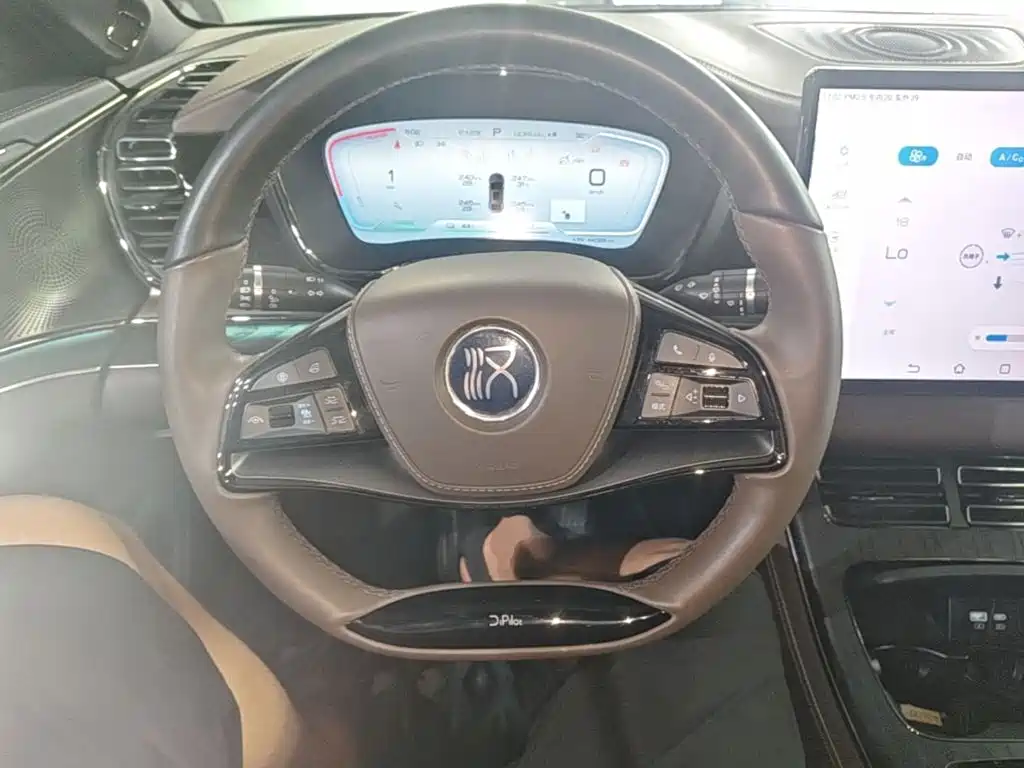 BYD Han — миниатюра 11