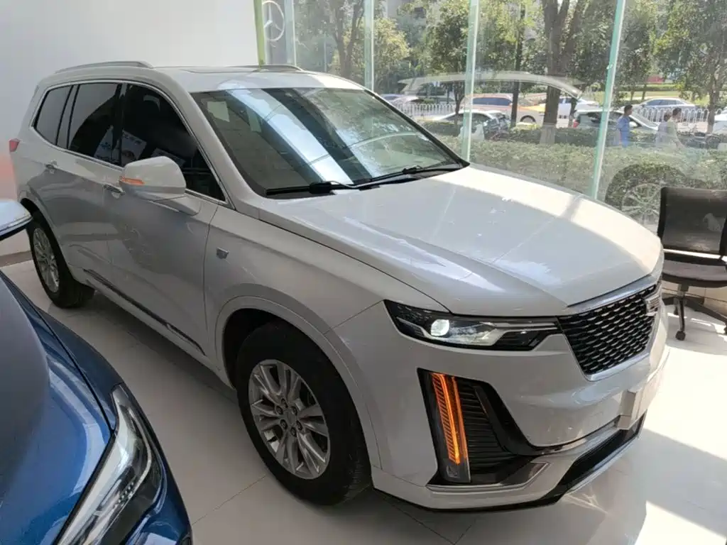 Cadillac XT6 — миниатюра 4