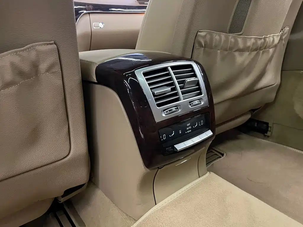 Mercedes-Benz S-Class — миниатюра 18