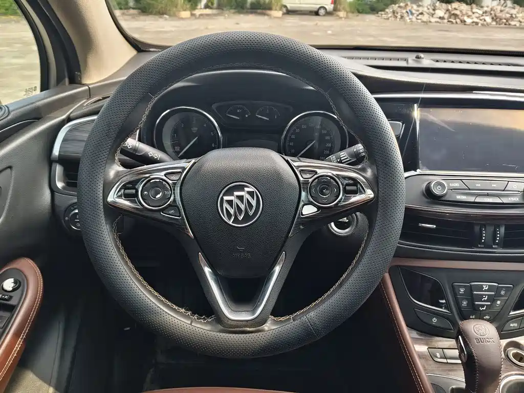 Buick Envision Plus — миниатюра 15