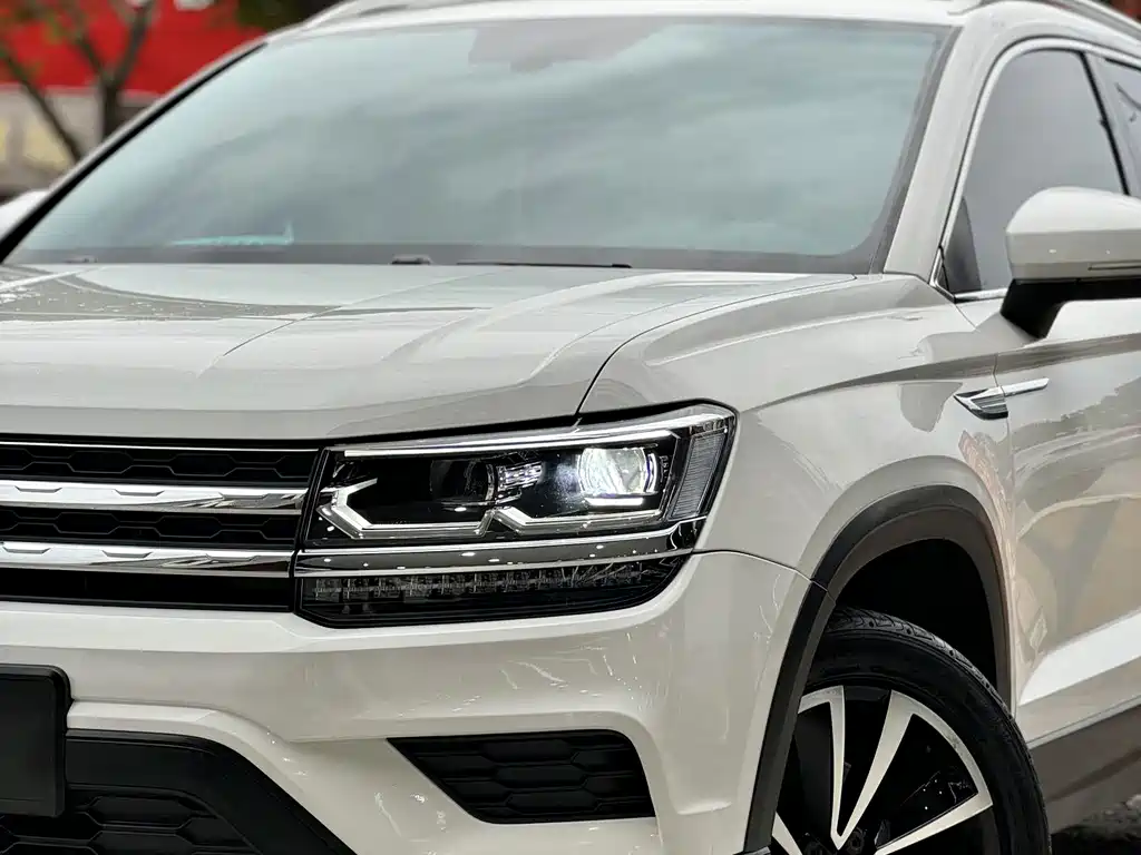 Volkswagen Tharu — миниатюра 11