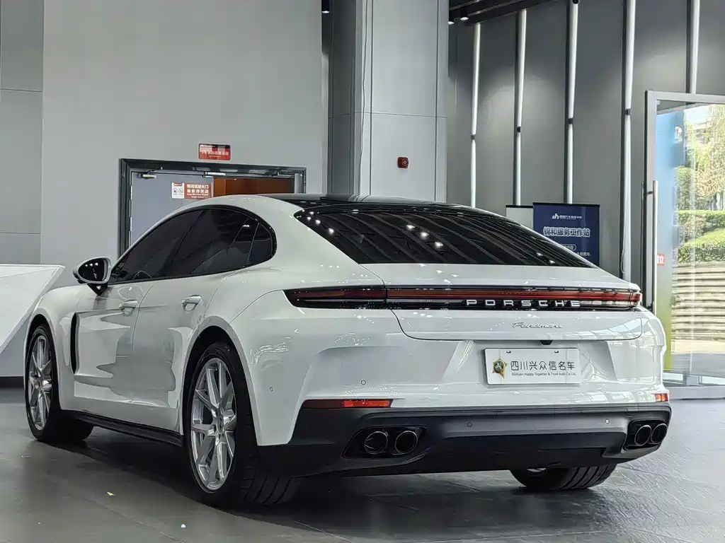 Porsche Panamera — миниатюра 4