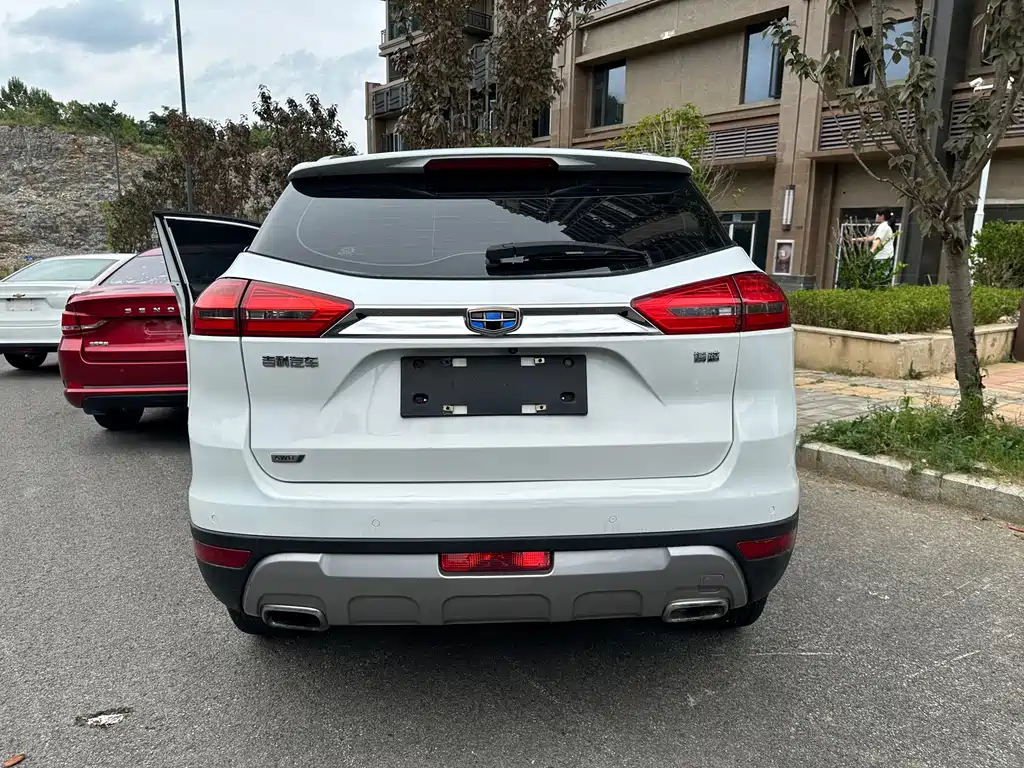 Geely Boyue — миниатюра 14