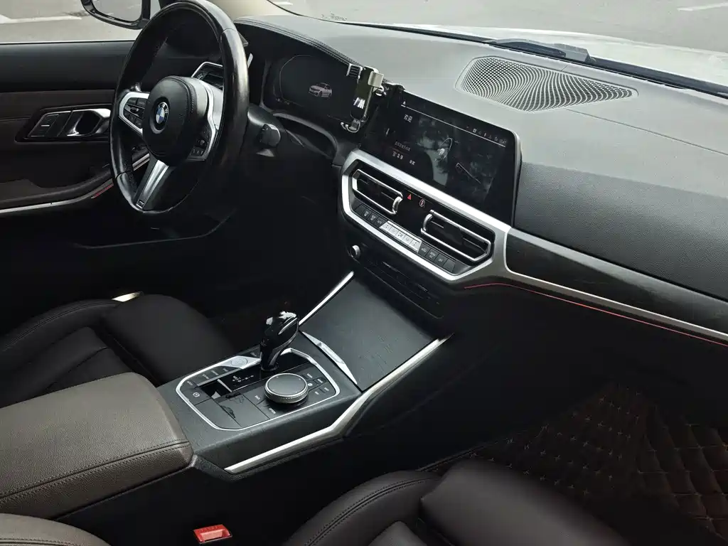BMW 3 Series — миниатюра 16