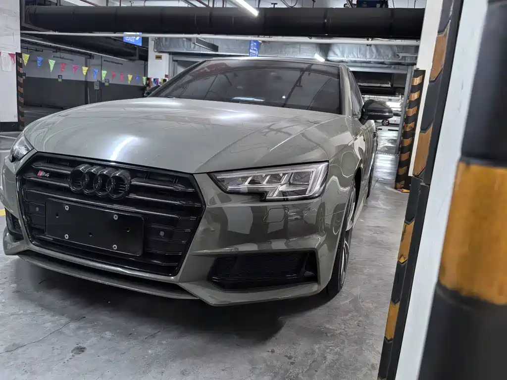 Audi S4