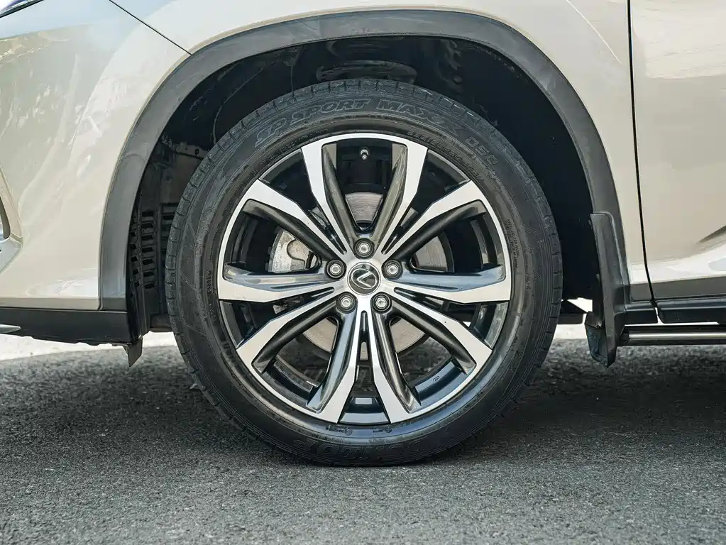 Lexus RX — миниатюра 9