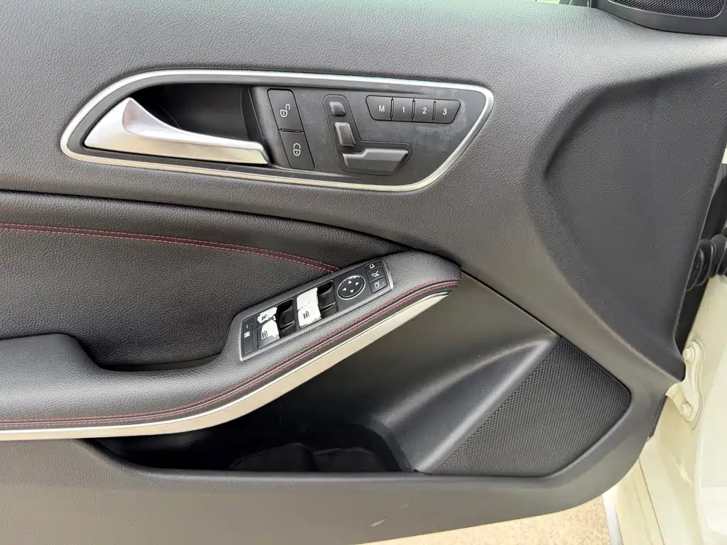 Mercedes-Benz A-Class AMG (Import) — миниатюра 4