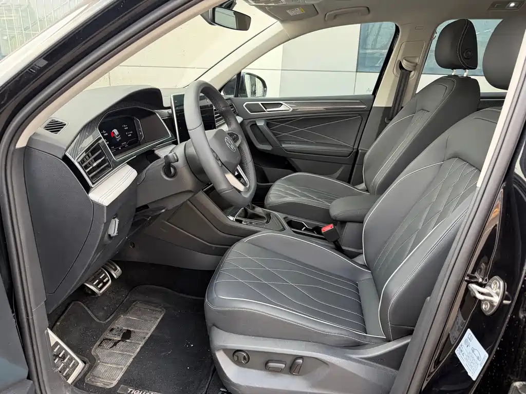 Volkswagen Tiguan L — миниатюра 11