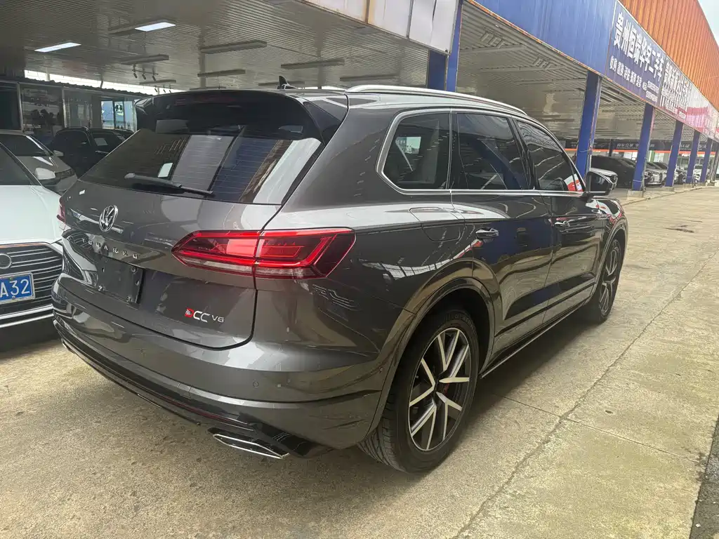 Volkswagen Touareg 2019 3.0TSI V