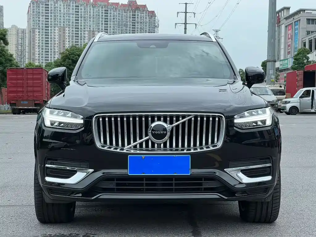 Volvo XC90 2022 B6 Sport 7 мест