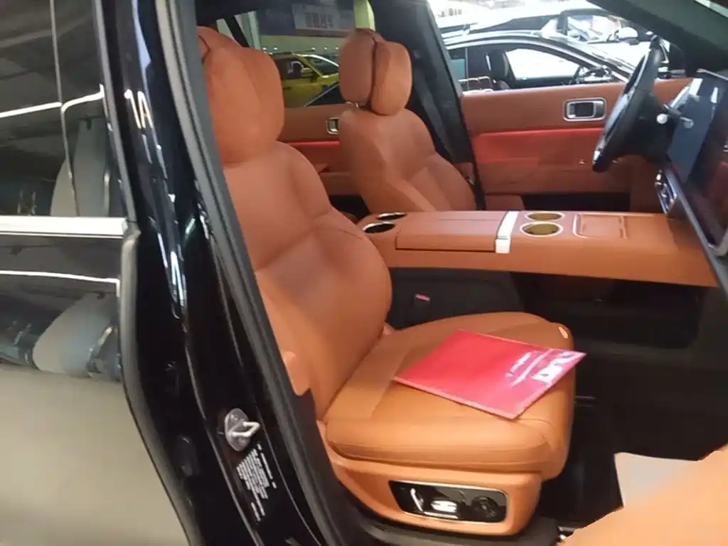 Li Auto Li L8 — миниатюра 25