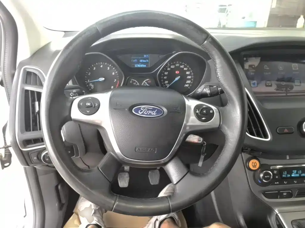 Ford Focus — миниатюра 11