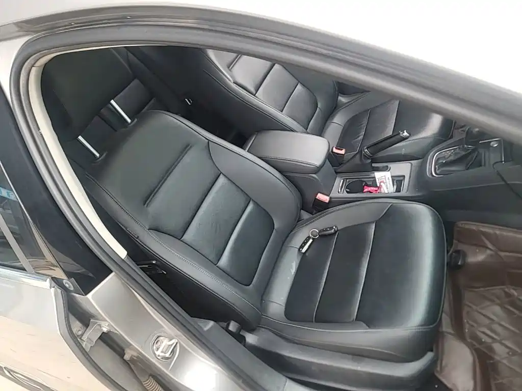 Volkswagen Sagitar — миниатюра 25
