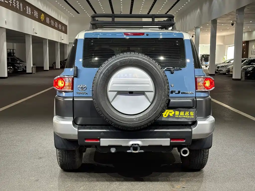 Toyota FJ Cruiser FJ 2019 4.0L AT