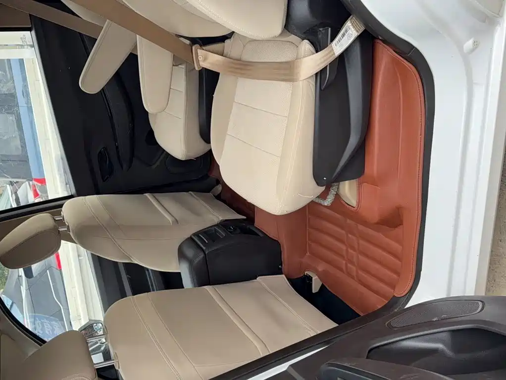 Wuling Hongguang — миниатюра 24