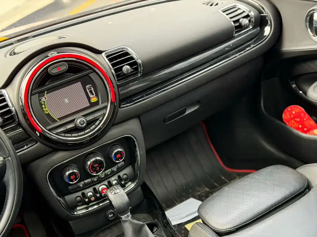 MINI Mini Clubman — миниатюра 14
